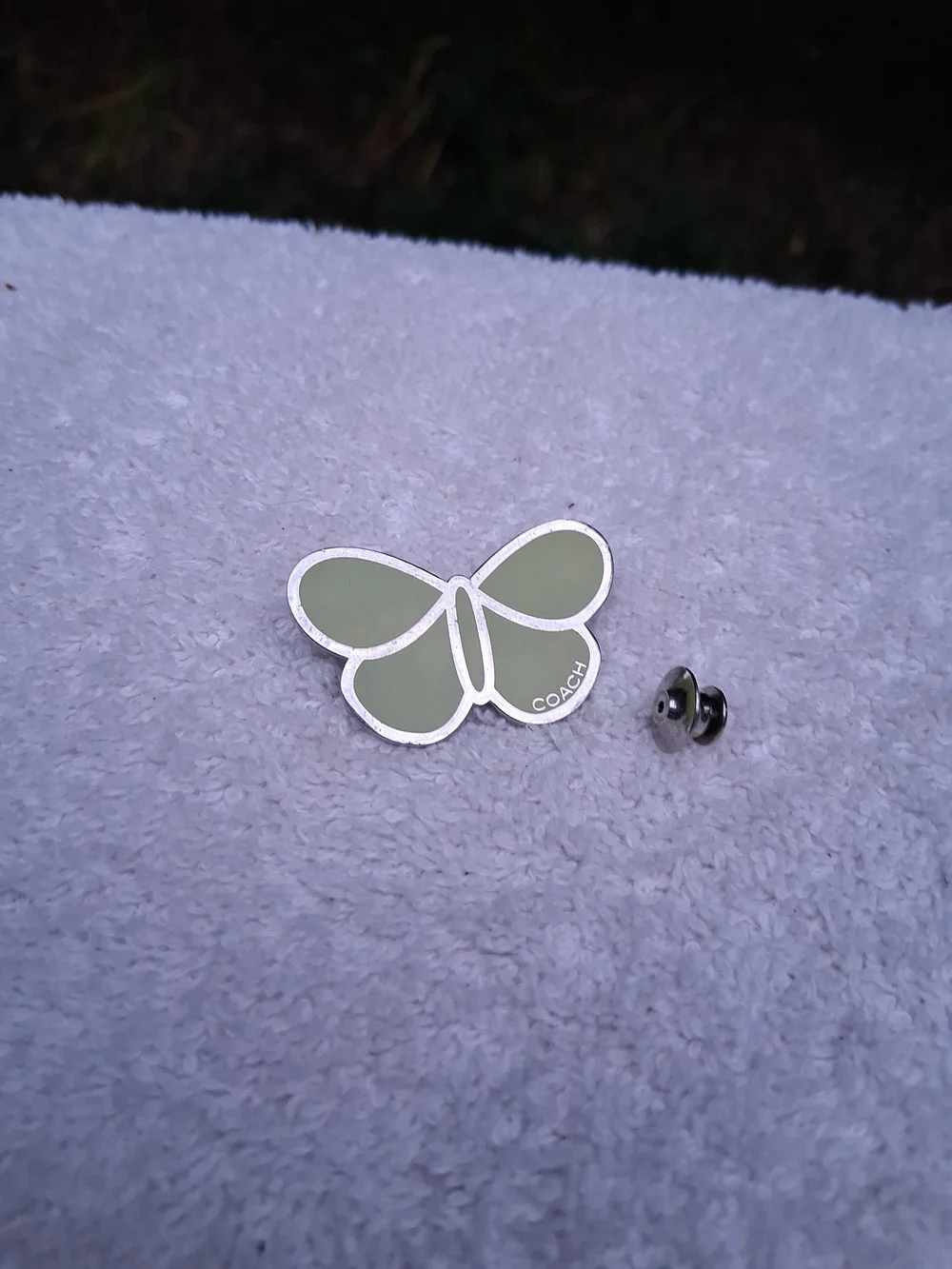 Coach Vintage New York Designer Green Butterfly Lapel Pin